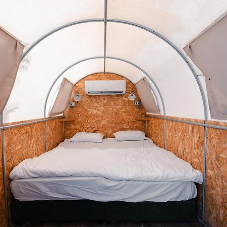 Отель Badolina Ein Gedi Glamping Экстерьер фото