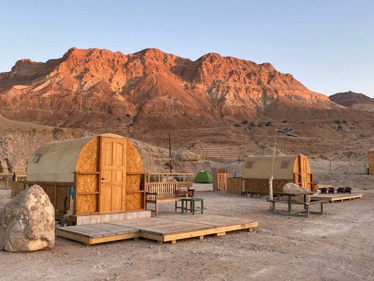 Отель Badolina Ein Gedi Glamping Экстерьер фото