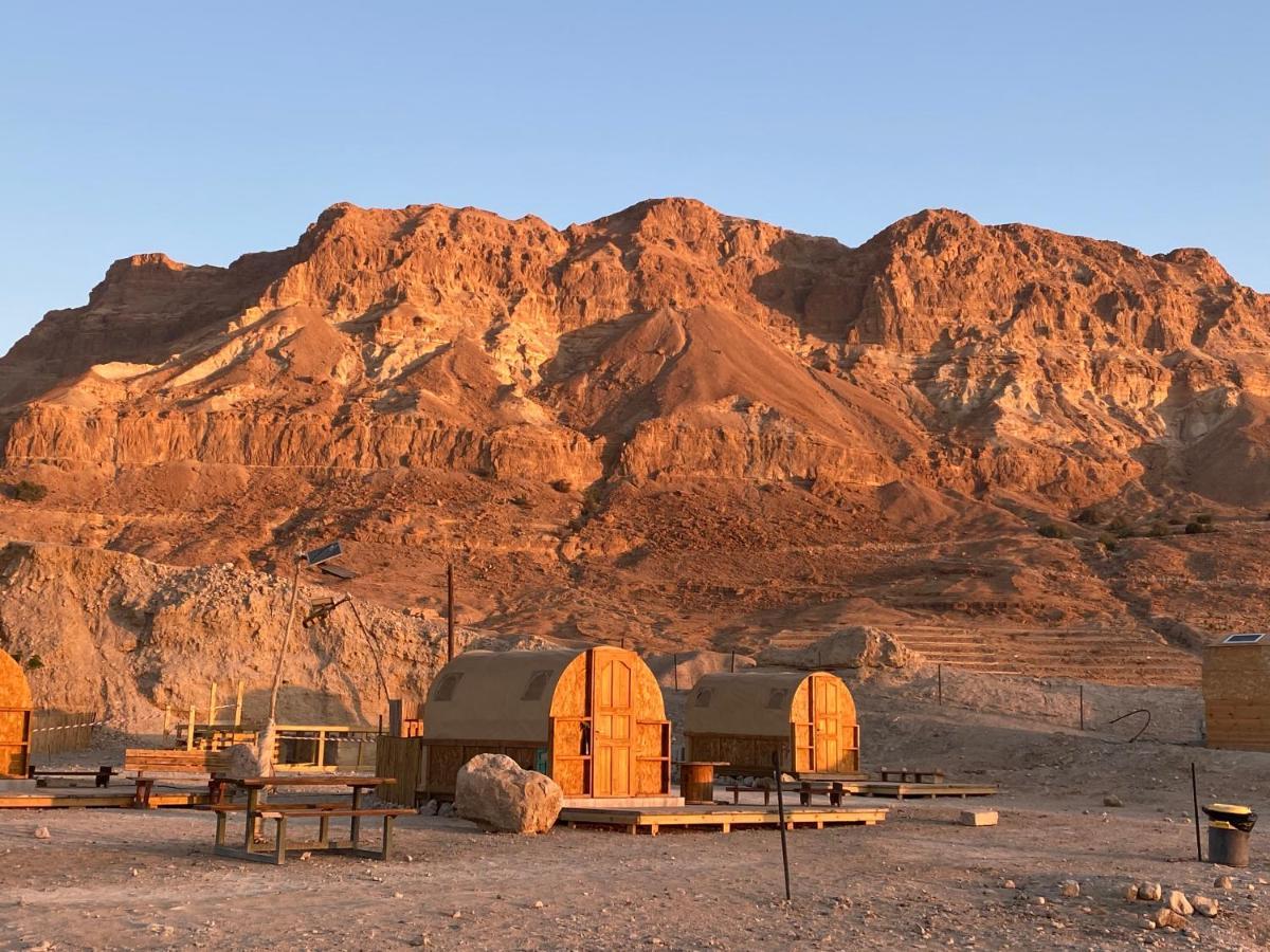 Отель Badolina Ein Gedi Glamping Экстерьер фото