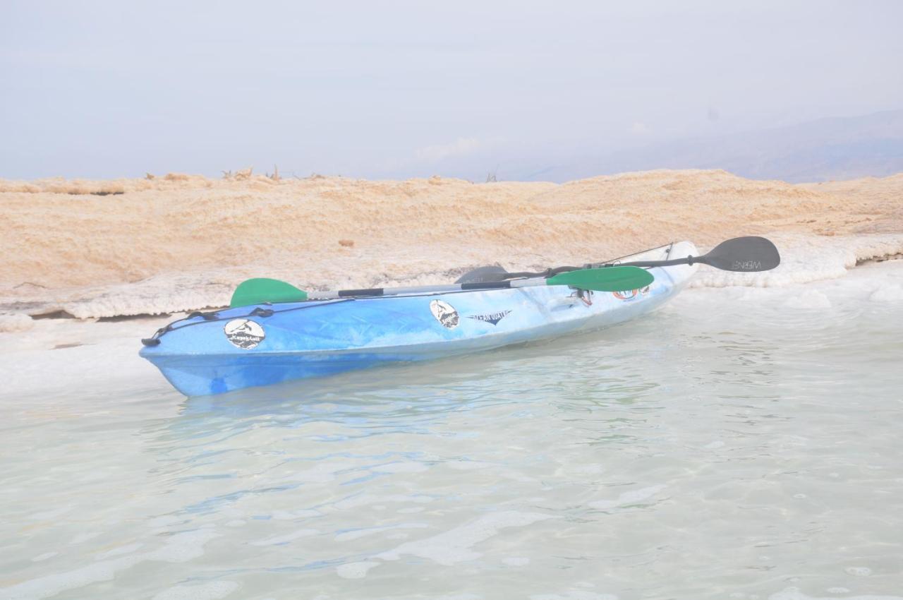Отель Badolina Ein Gedi Glamping Экстерьер фото