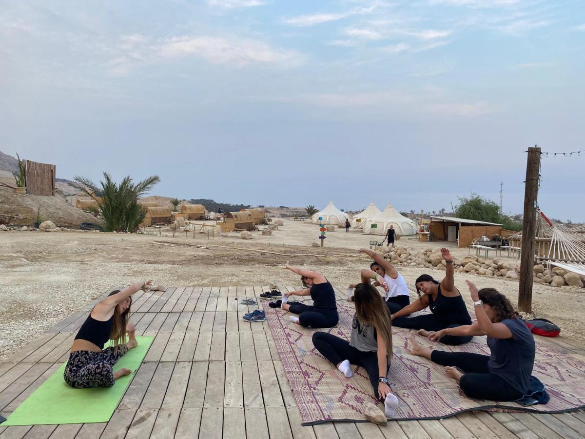 Отель Badolina Ein Gedi Glamping Экстерьер фото