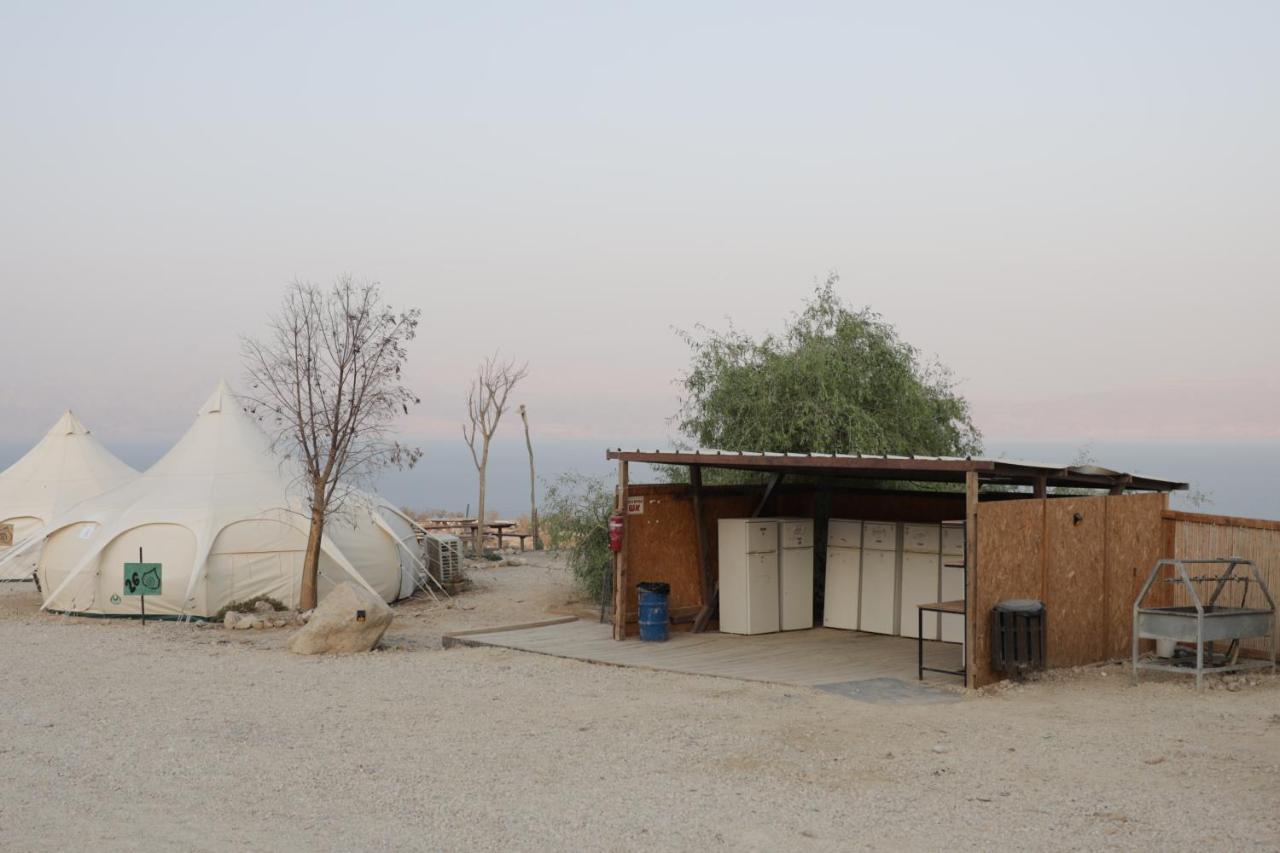 Отель Badolina Ein Gedi Glamping Экстерьер фото