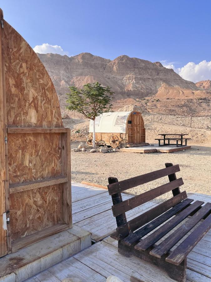 Отель Badolina Ein Gedi Glamping Экстерьер фото