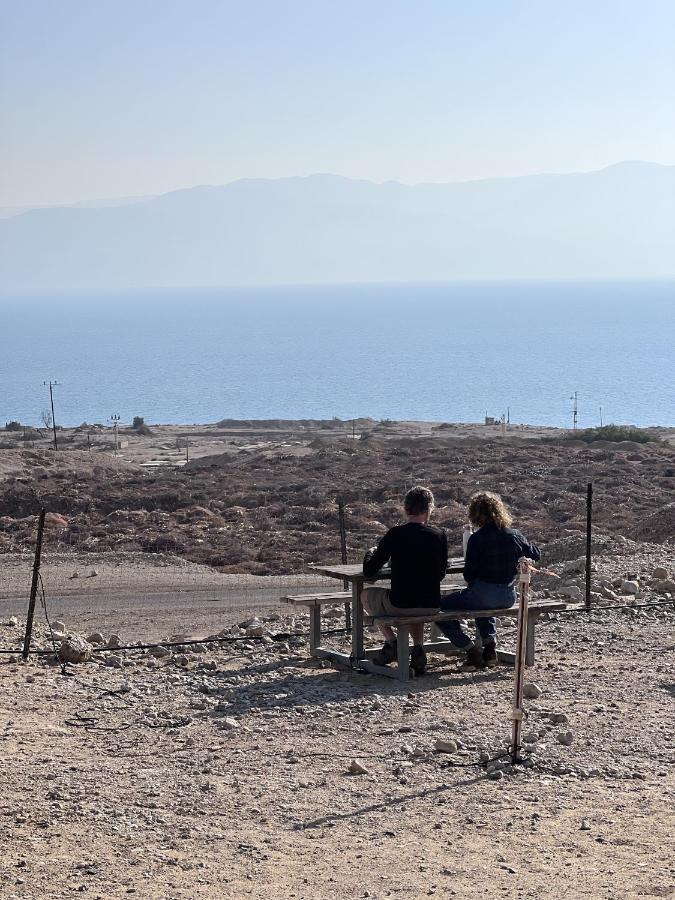 Отель Badolina Ein Gedi Glamping Экстерьер фото