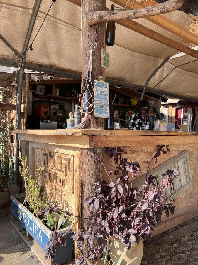 Отель Badolina Ein Gedi Glamping Экстерьер фото