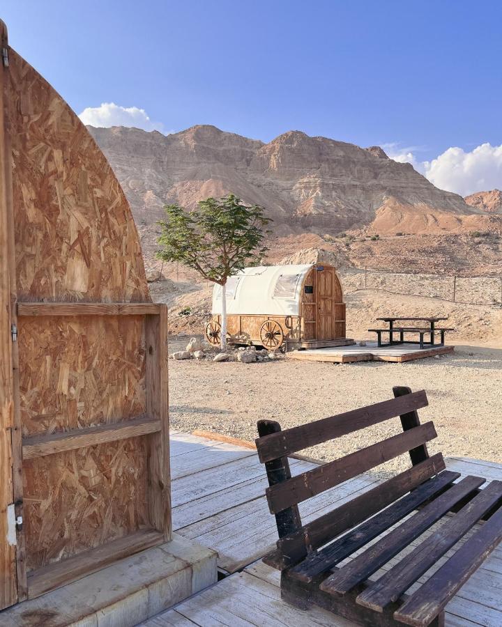 Отель Badolina Ein Gedi Glamping Экстерьер фото