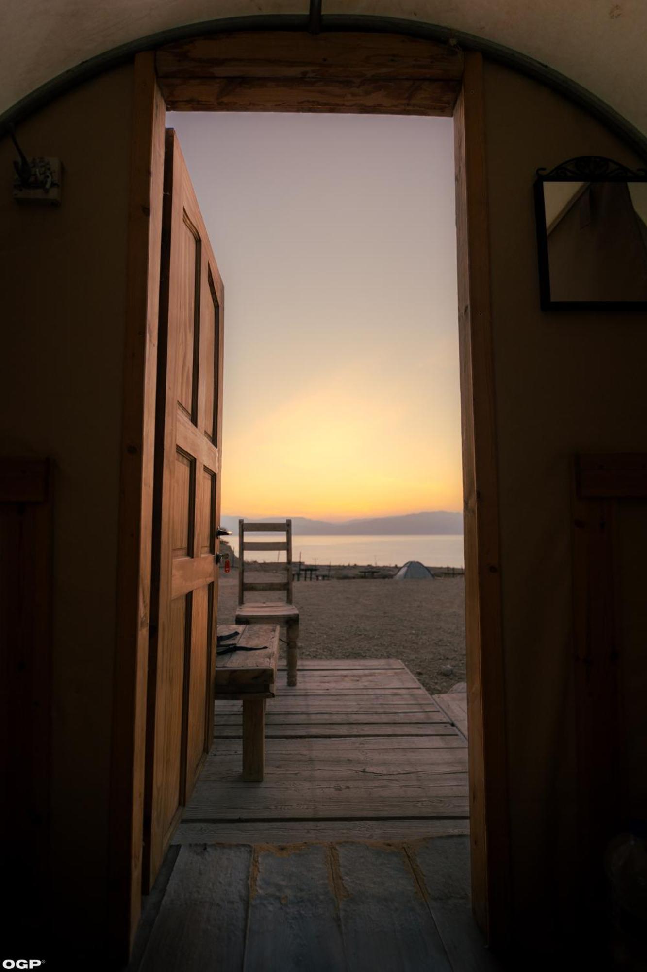 Отель Badolina Ein Gedi Glamping Экстерьер фото