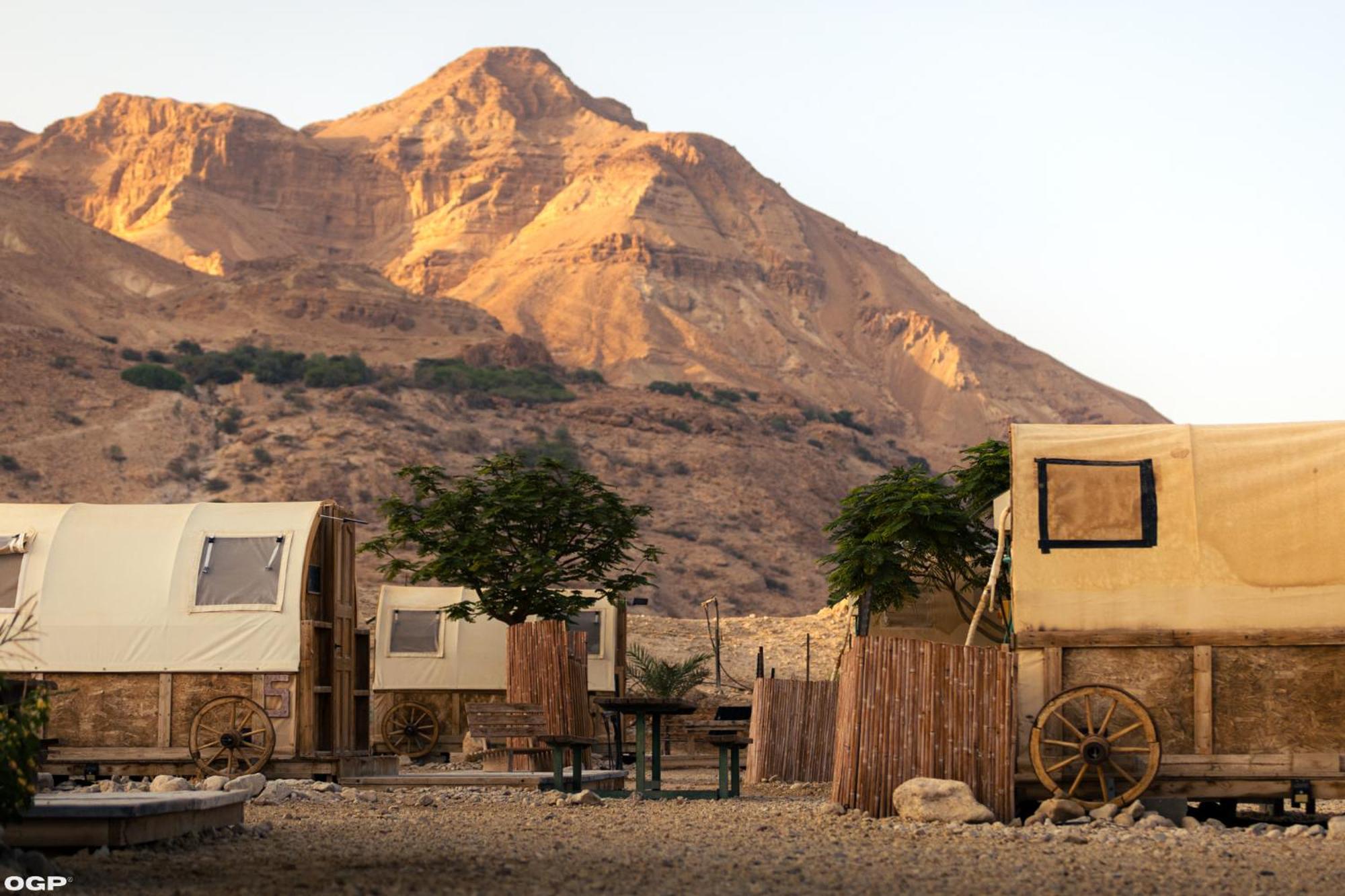 Отель Badolina Ein Gedi Glamping Экстерьер фото